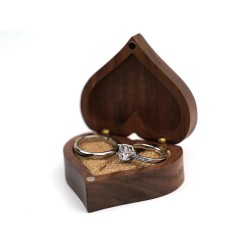 Eleganckie pudełko serce na zarączyny, ślub drewno orzechowe